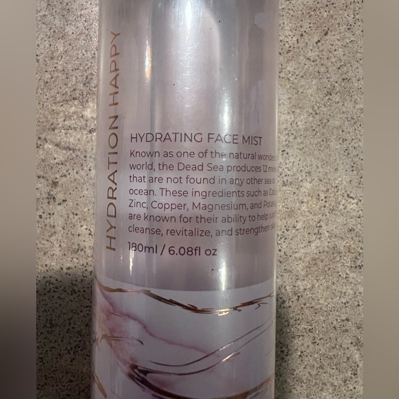 New Manna Kadar - Hydration Happy - Hydrating Face Mist - 180ml/ 6.08 fl oz. - Picture 2 of 4
